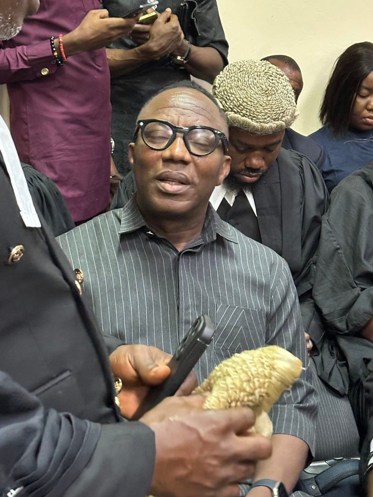 Kotu ta bai wa Sowore belin Naira Miliyan 200 a shari'ar bata sunan Tinubu