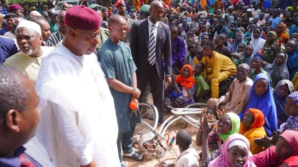 Zulum ya ba da umarnin rufe sansanonin ƴan gudun hijira saboda barazanar tsaro