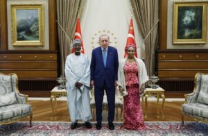 Jakadan Najeriya a Turkiyya ya miƙa takardun shaidar Jakadanci ga Shugaba Erdoğan