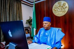Atiku ya bai da ƙwarewar gudanar da tattalin arzikin zamani - Shettima